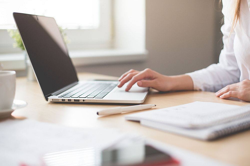 Marketplace or Your Own Brand? How to Choose Salon Software Without Regret