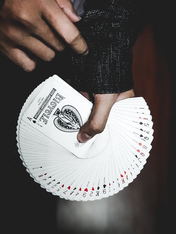 4 Types Of Baccarat That Bring Tremendous Variations To Online Casino