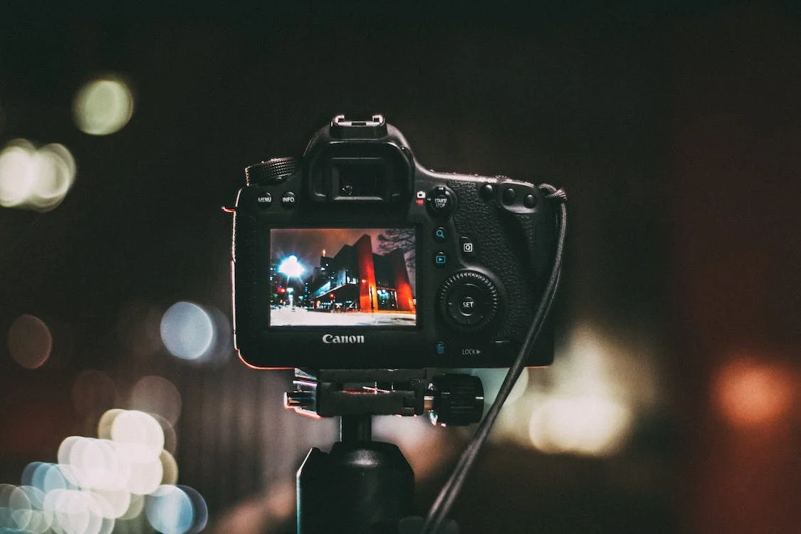 A Beginner’s Guide to Setting up a Professional Home Video Recording Studio Within a Budget