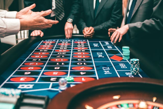 5 Reasons Why You Can’t Win at Online Casinos in the Long Run