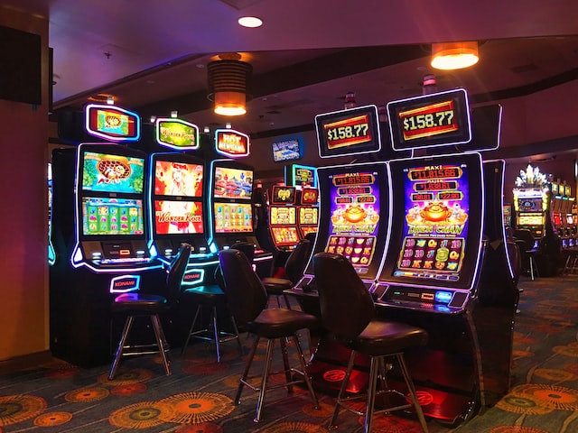 Play Progressive Slot Games with More Paylines